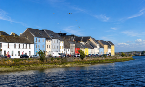 Galway è la città dove l’Irlanda smette di essere paesaggio e diventa emozione