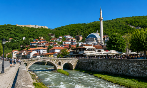 Prizren è la prova che viaggiare bene significa anche liberarsi dai pregiudizi