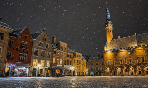 Tallinn sembra una cartolina medievale